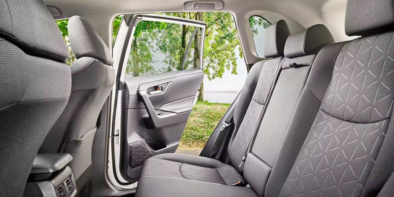 2023 toyota rav 4 seats