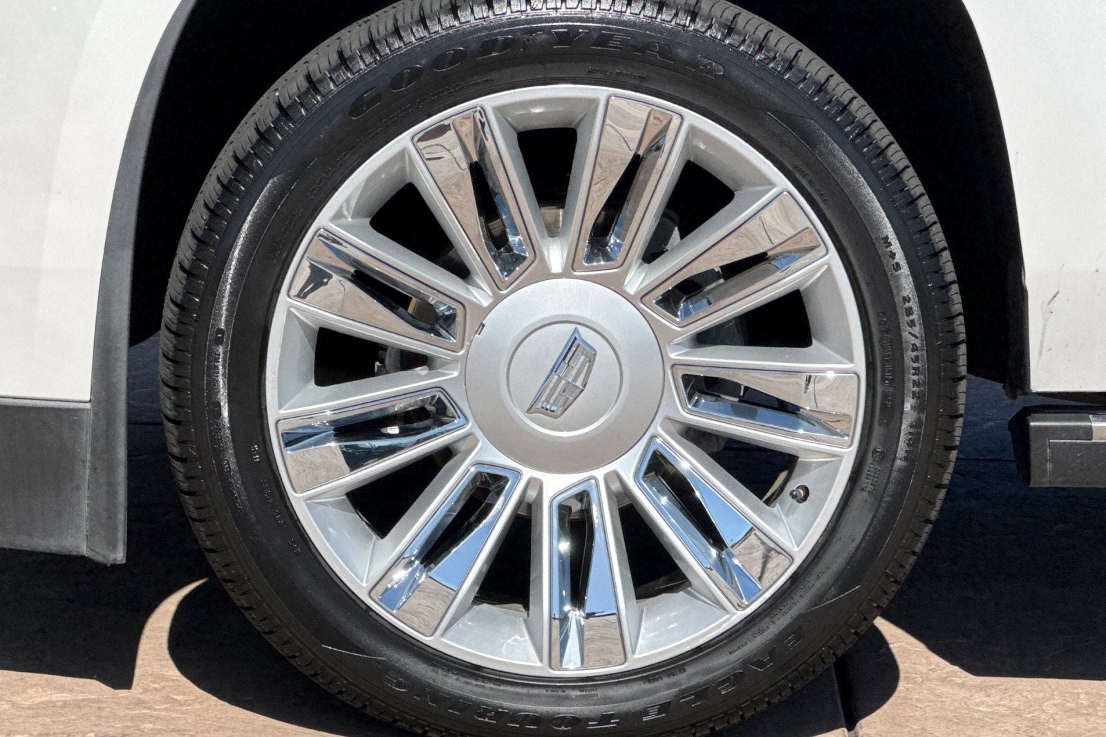 2016 Cadillac Escalade Platinum Edition