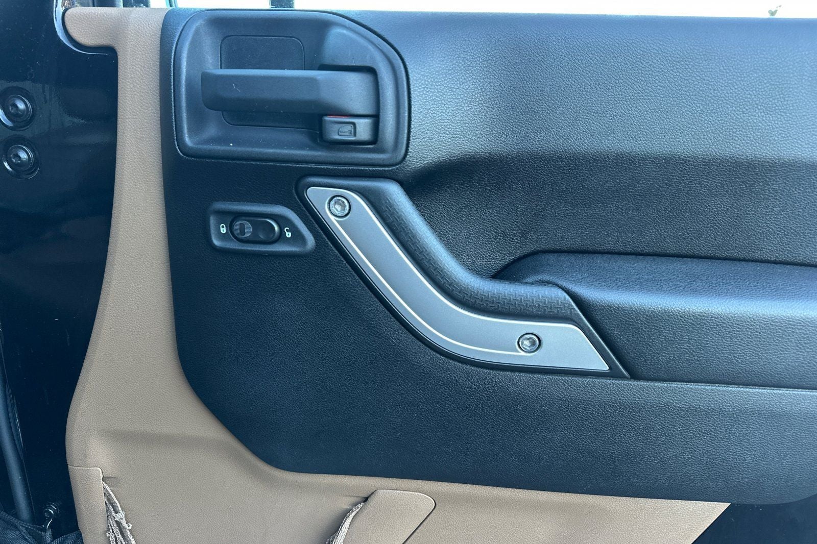 2011 Jeep Wrangler Unlimited Sahara