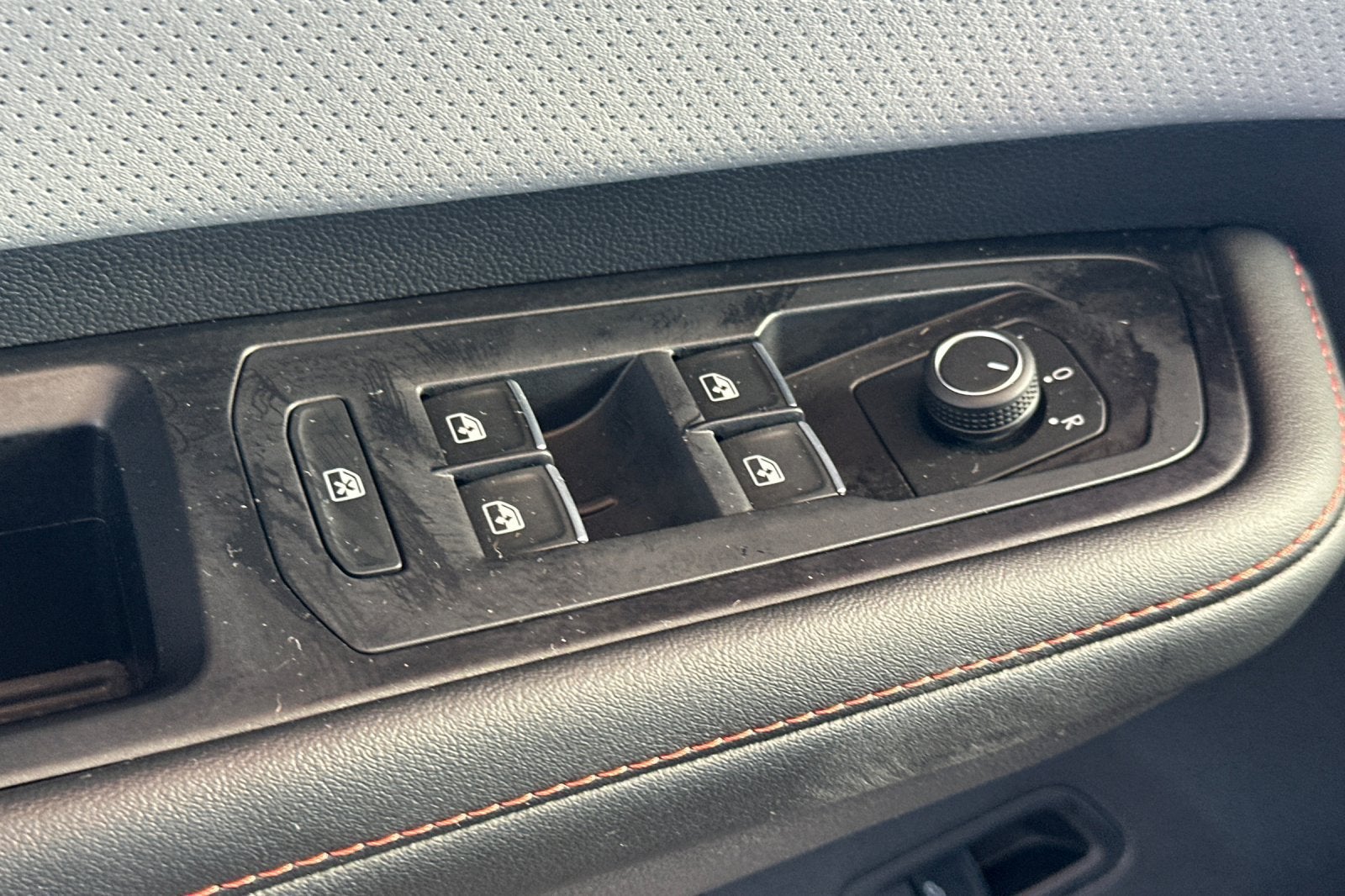 2024 Volkswagen Atlas 2.0T Peak Edition SEL