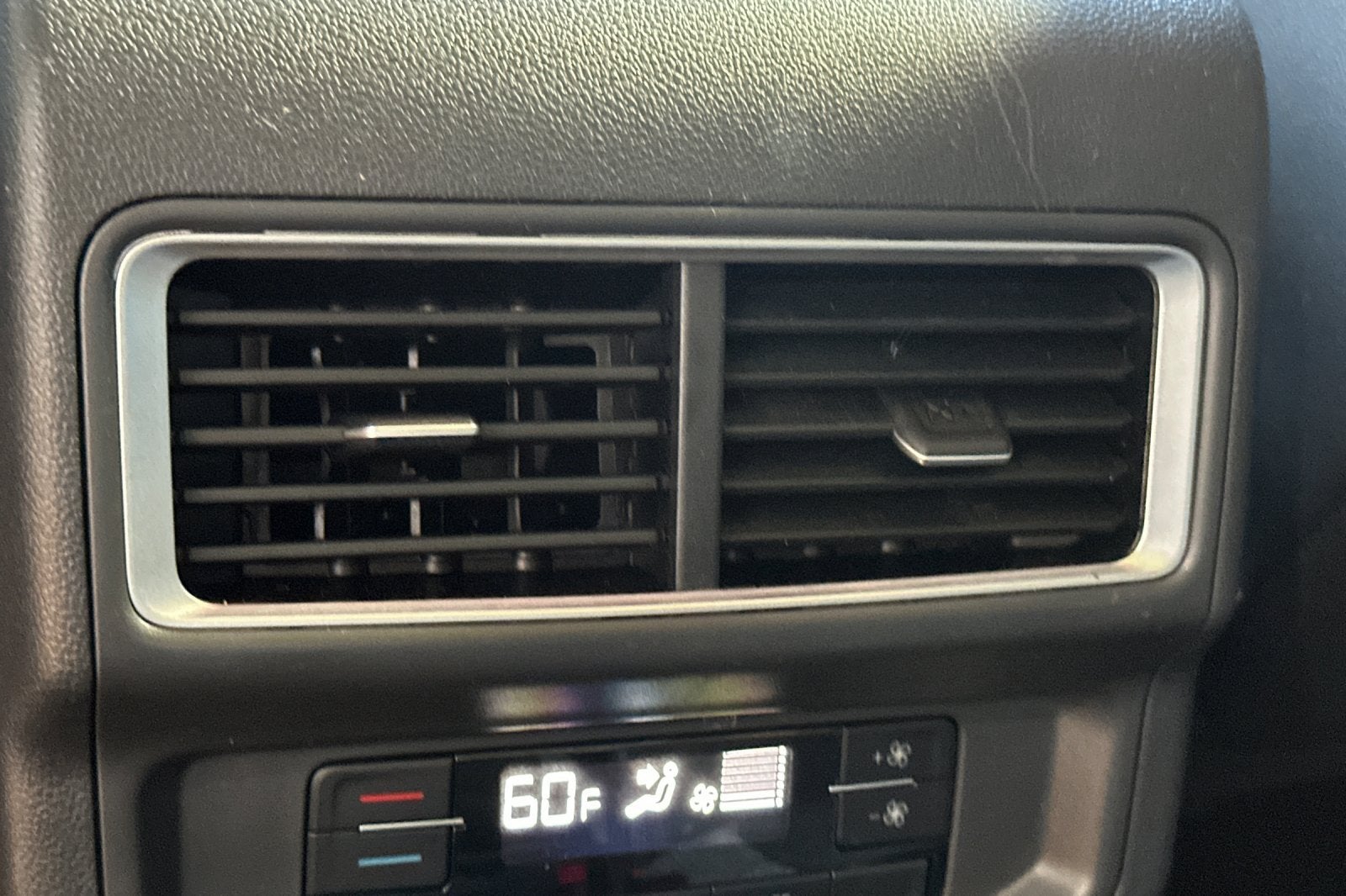 2024 Volkswagen Atlas 2.0T Peak Edition SEL