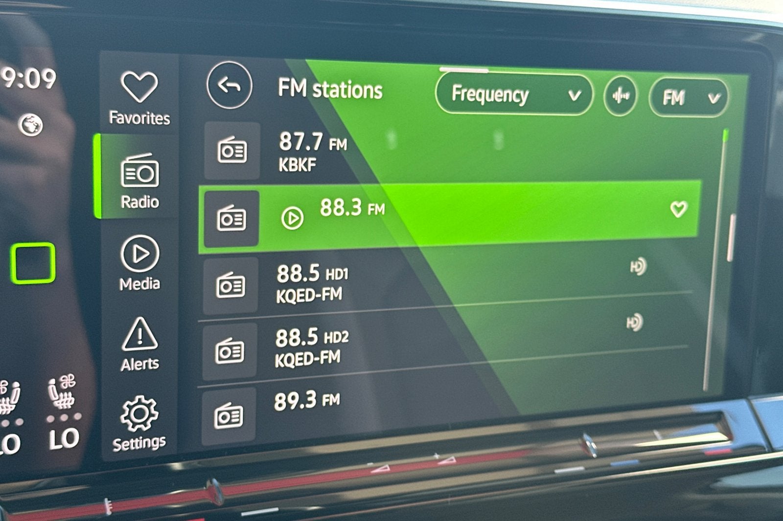 2024 Volkswagen Atlas 2.0T Peak Edition SEL