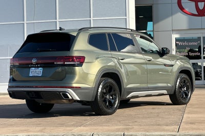2024 Volkswagen Atlas 2.0T Peak Edition SEL