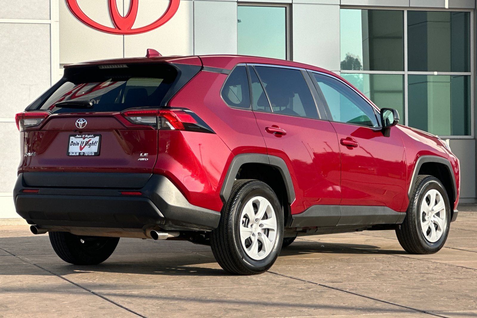 2024 Toyota RAV4 LE