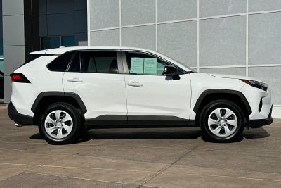 2024 Toyota RAV4 LE