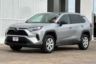 2025 Toyota RAV4 LE
