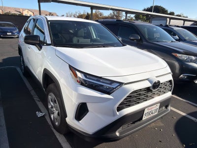 2025 Toyota RAV4 LE