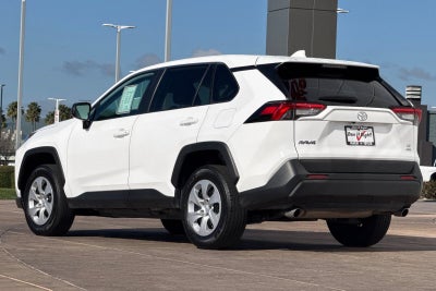 2025 Toyota RAV4 LE