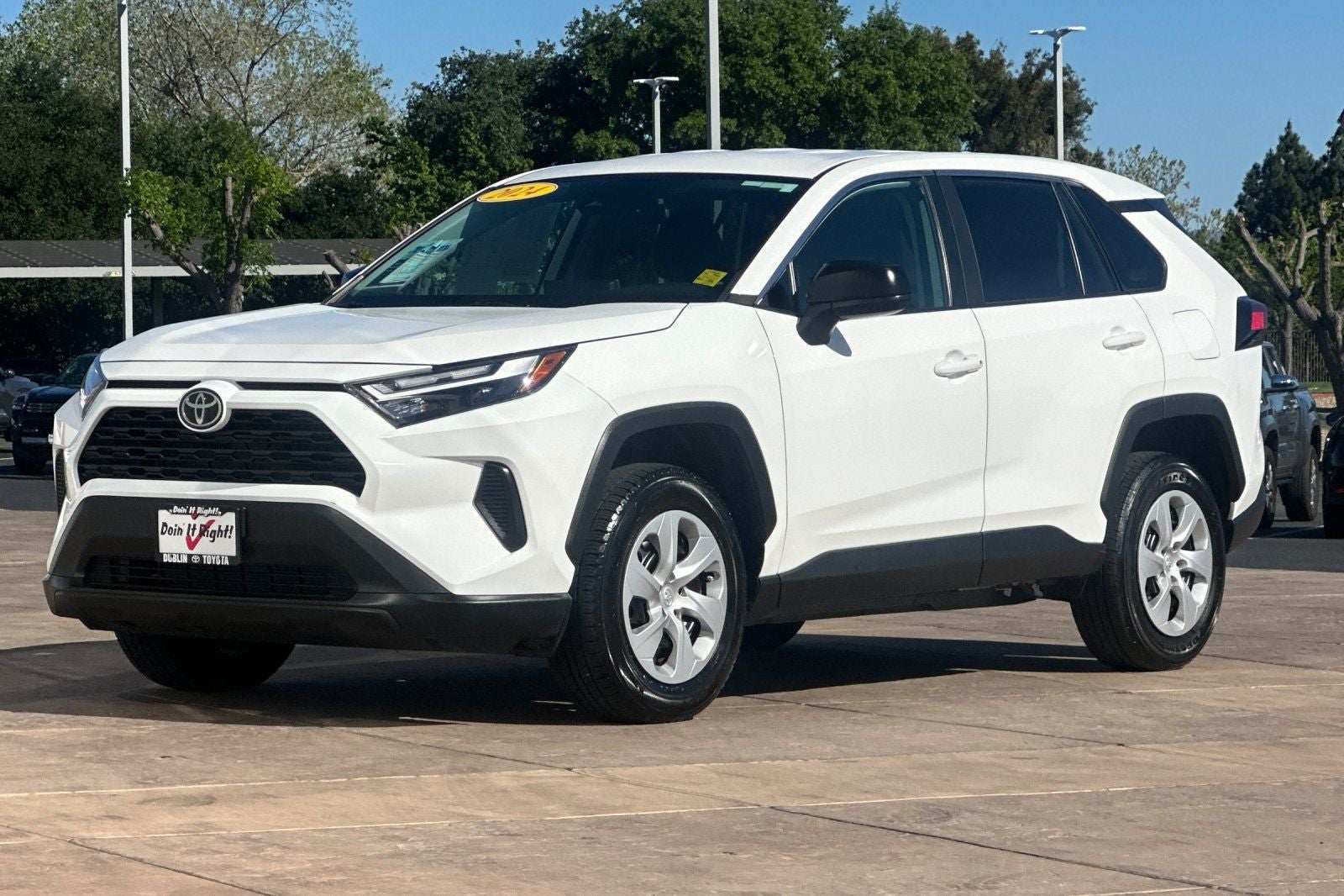 2024 Toyota RAV4 LE