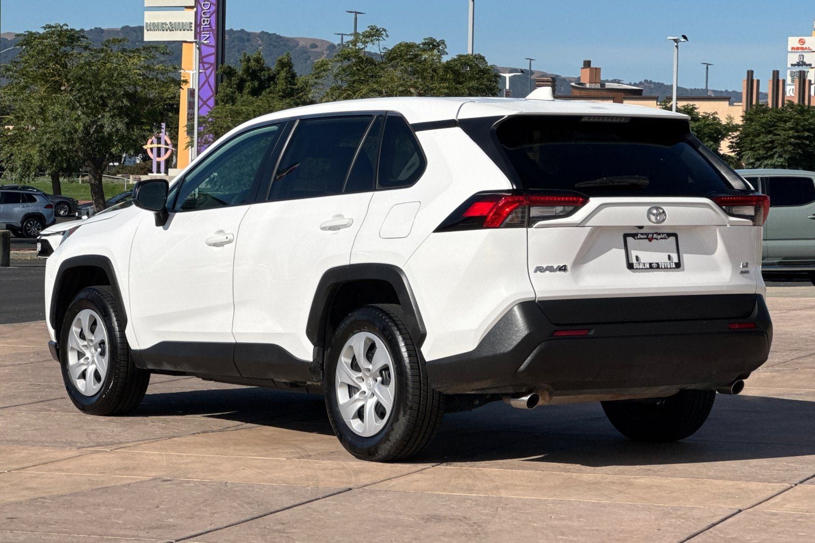 2025 Toyota RAV4 LE