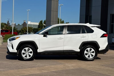 2025 Toyota RAV4 LE