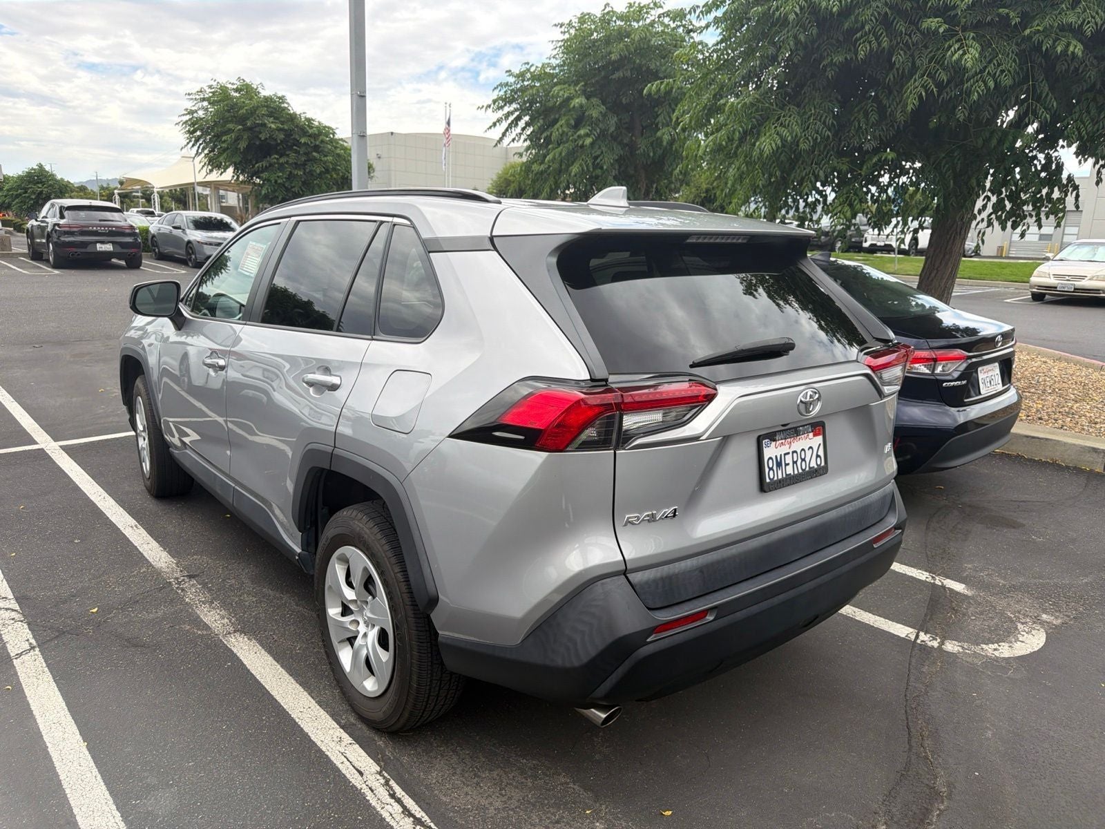 2019 Toyota RAV4 LE