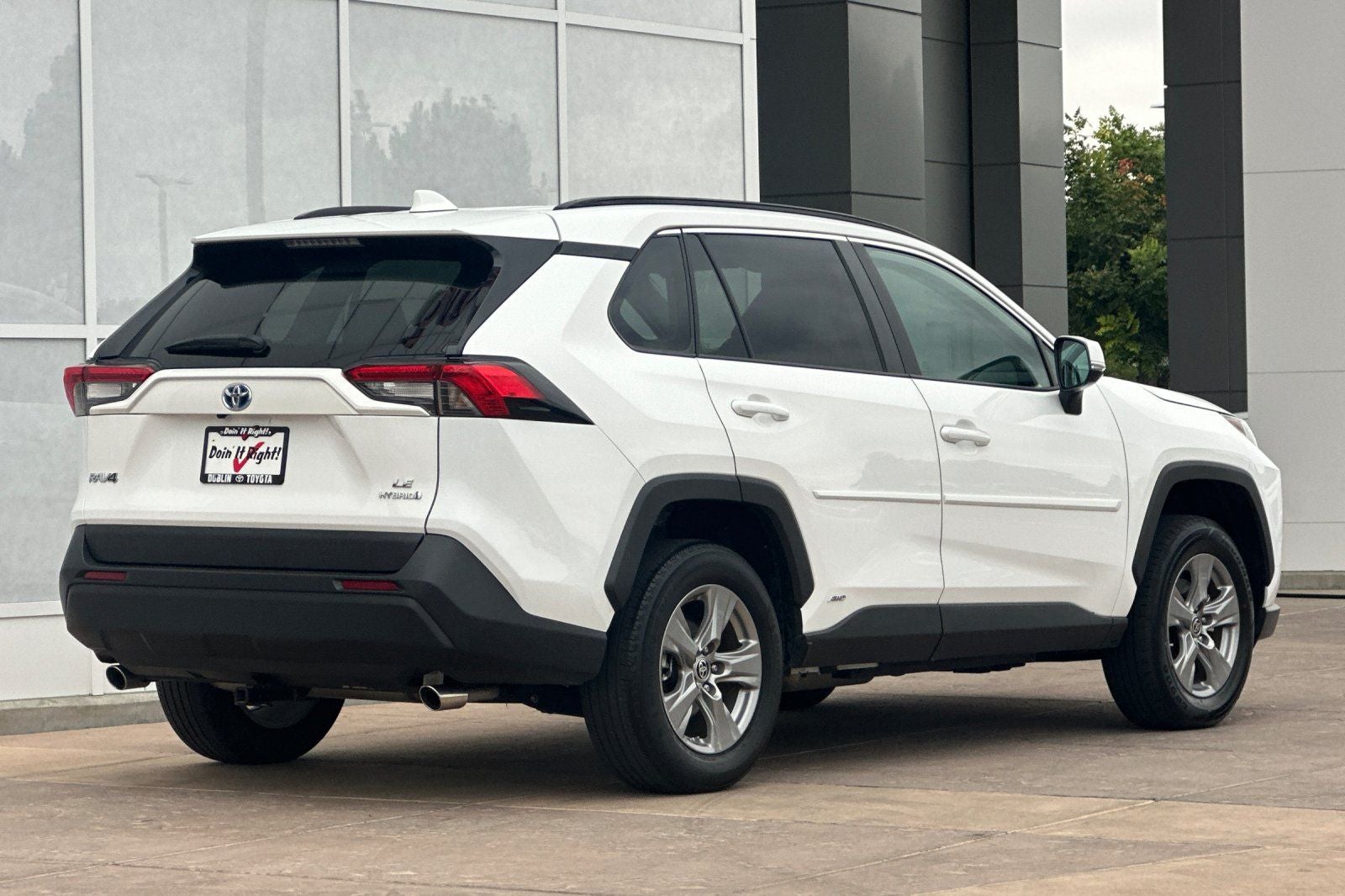 2024 Toyota RAV4 Hybrid LE