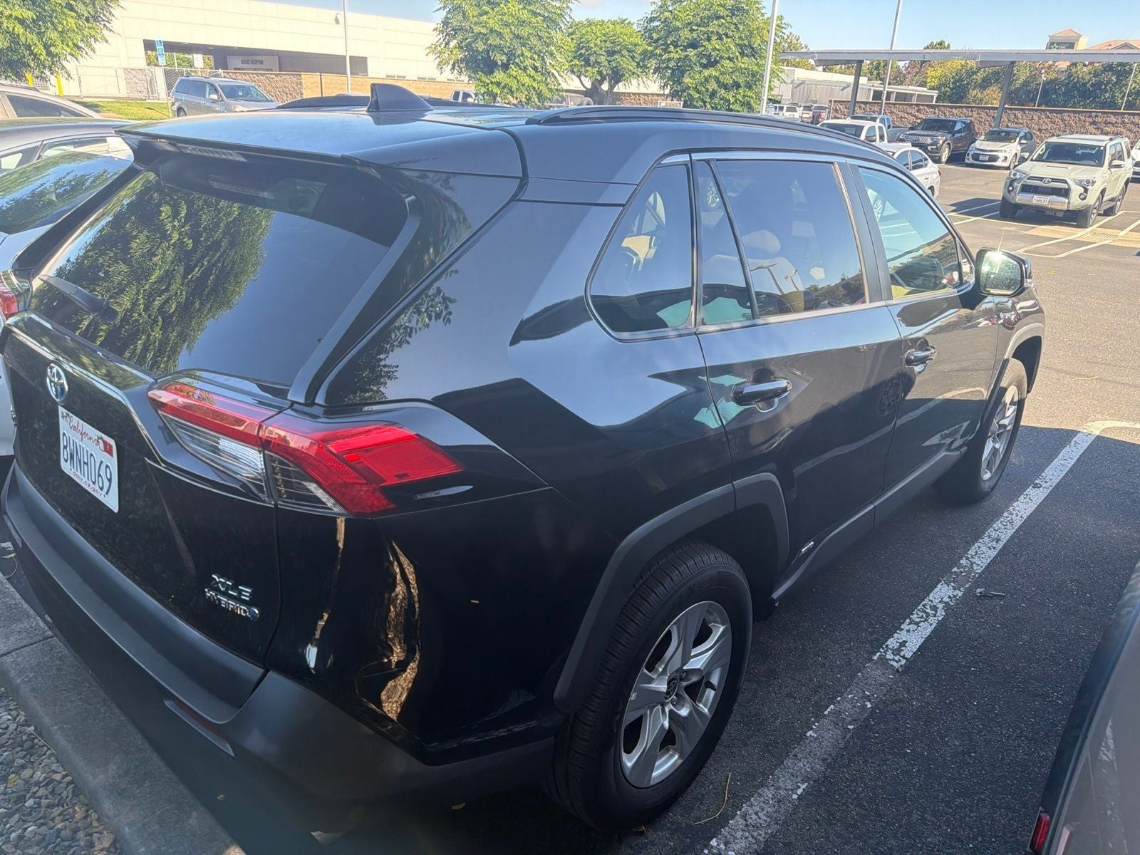 2021 Toyota RAV4 Hybrid XLE