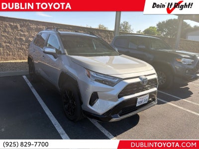2022 Toyota RAV4 Hybrid SE