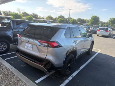 2022 Toyota RAV4 Hybrid SE