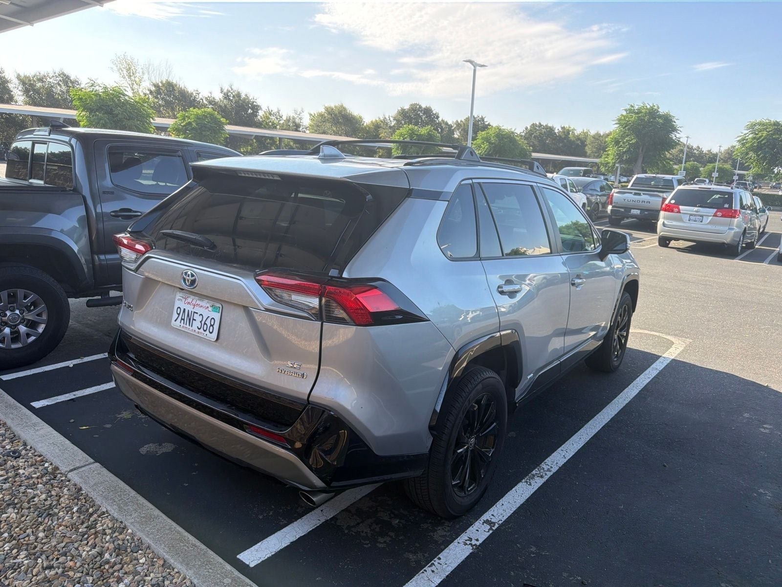 2022 Toyota RAV4 Hybrid SE