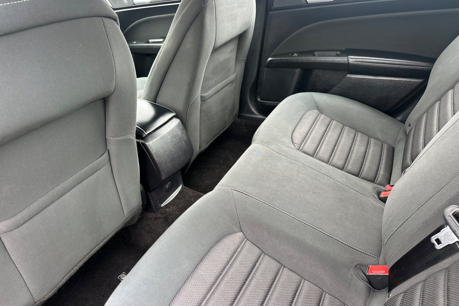 2018 Ford Fusion S