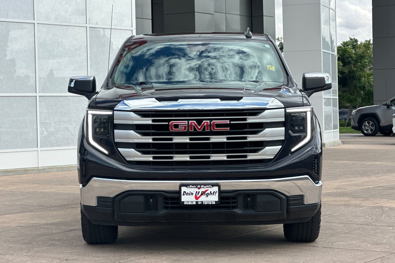 2023 GMC Sierra 1500 SLE