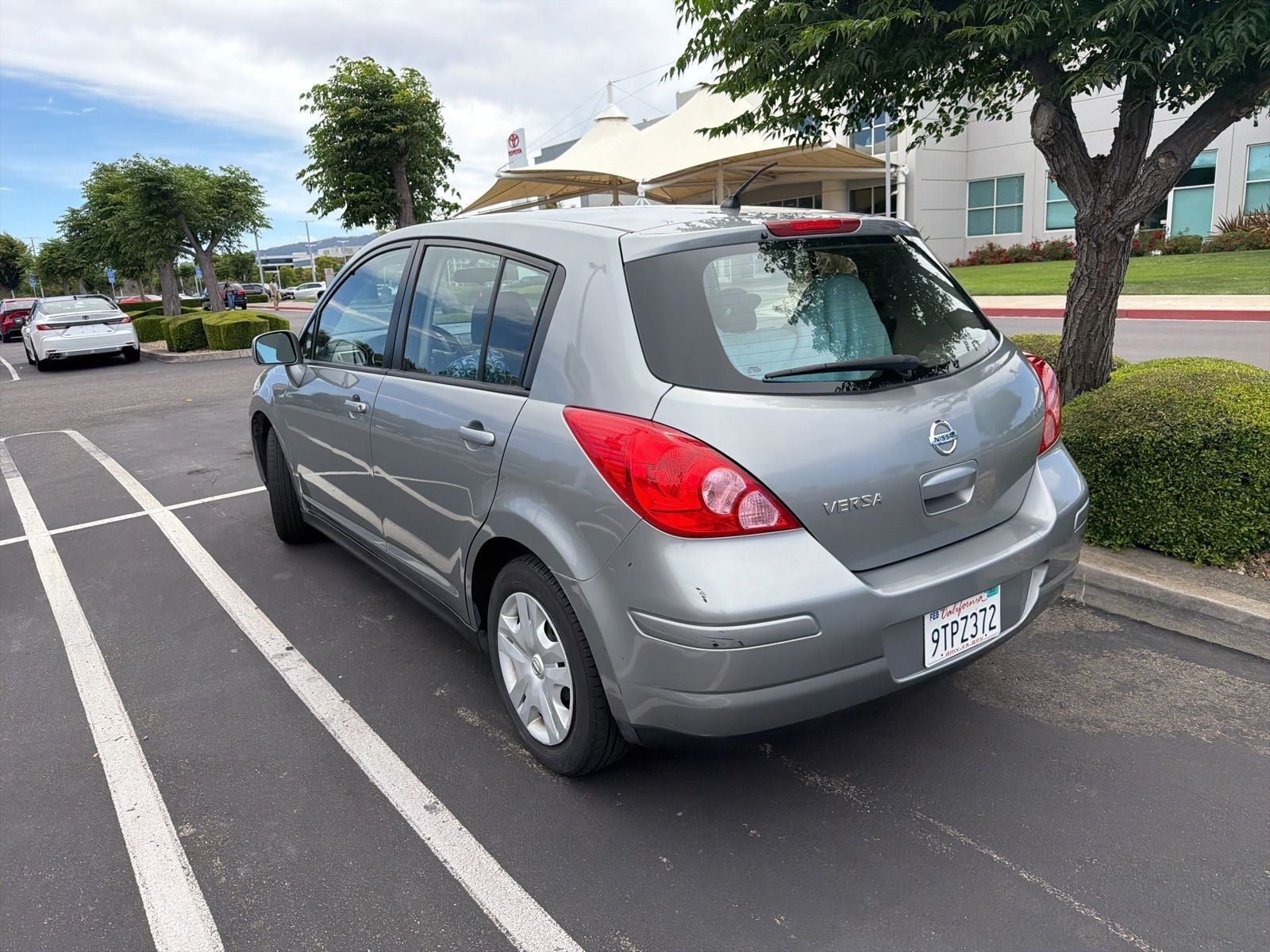 2012 Nissan Versa 1.8 S