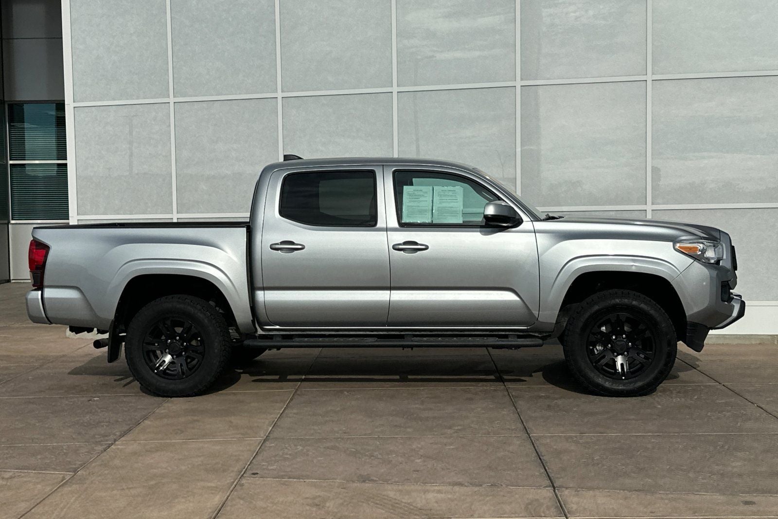 2022 Toyota Tacoma SR V6