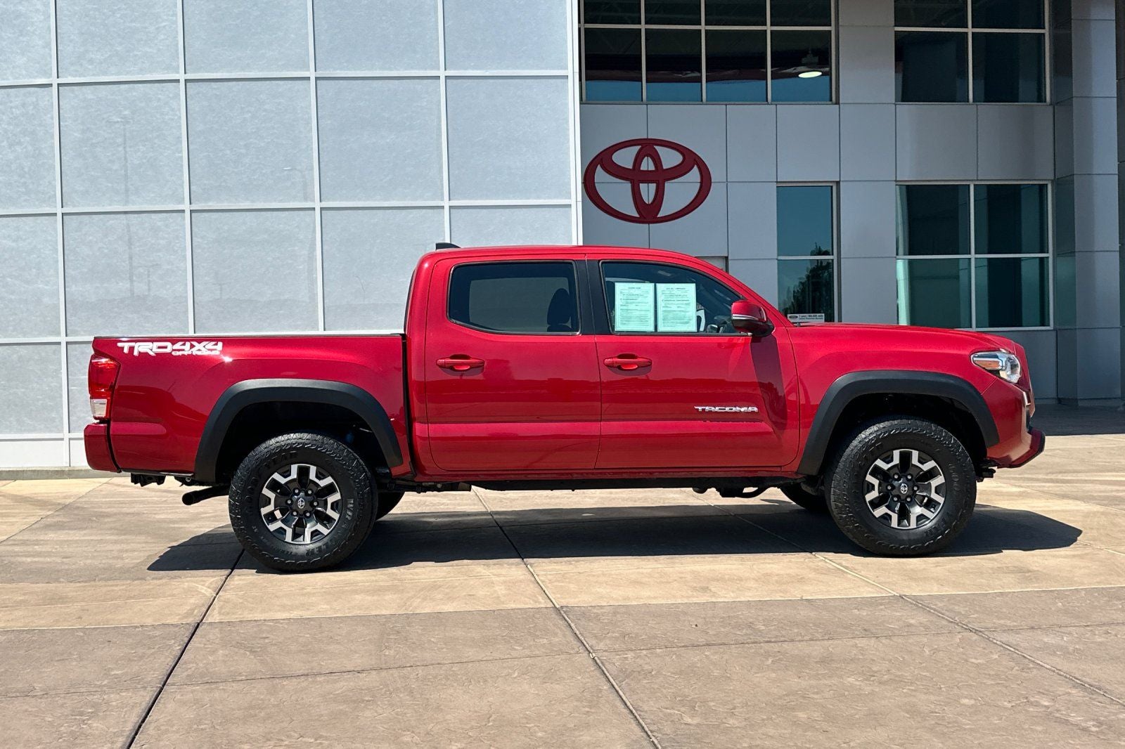 2022 Toyota Tacoma TRD Off-Road V6