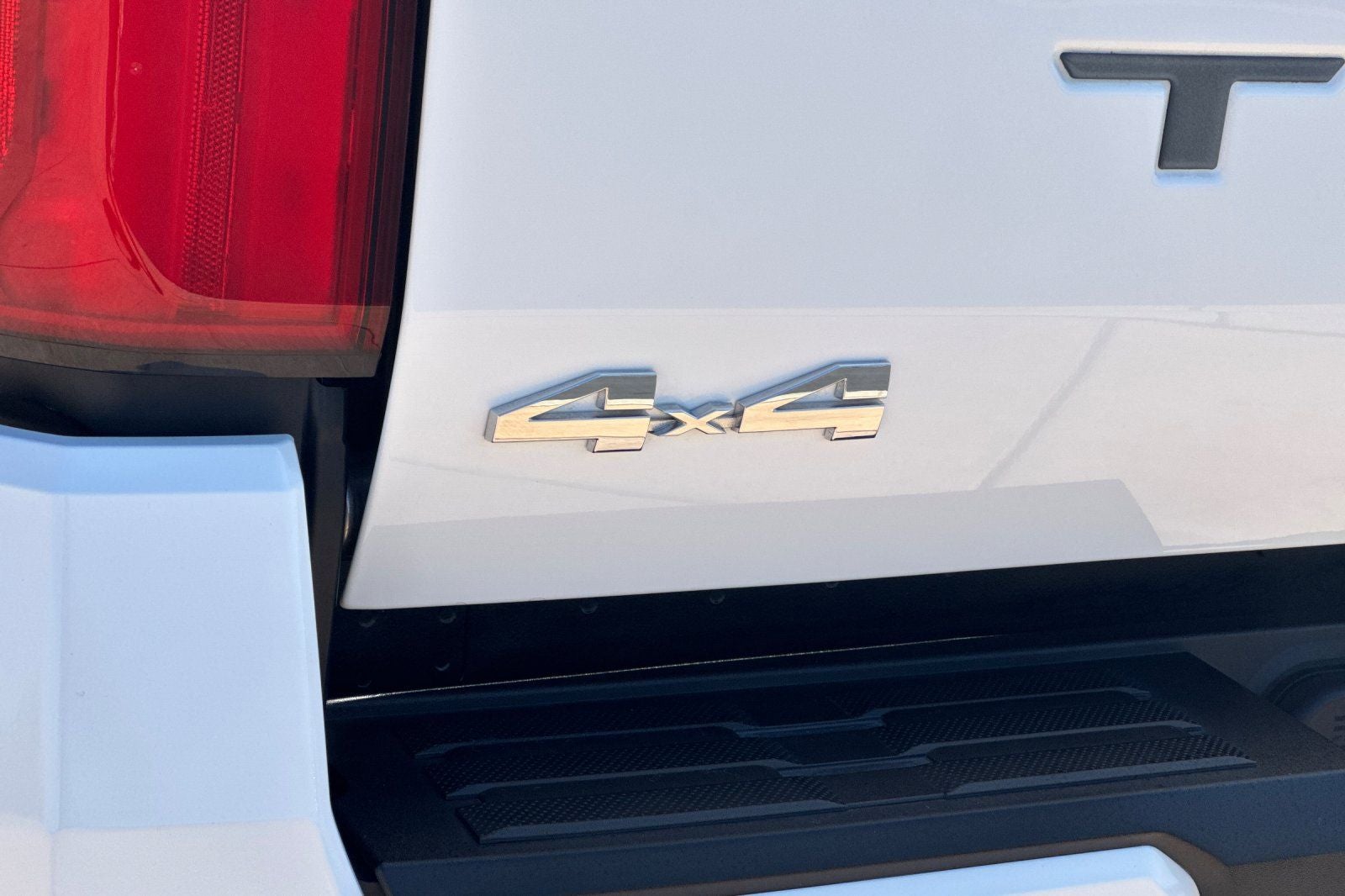2025 Toyota Tacoma SR5 - Photo 33