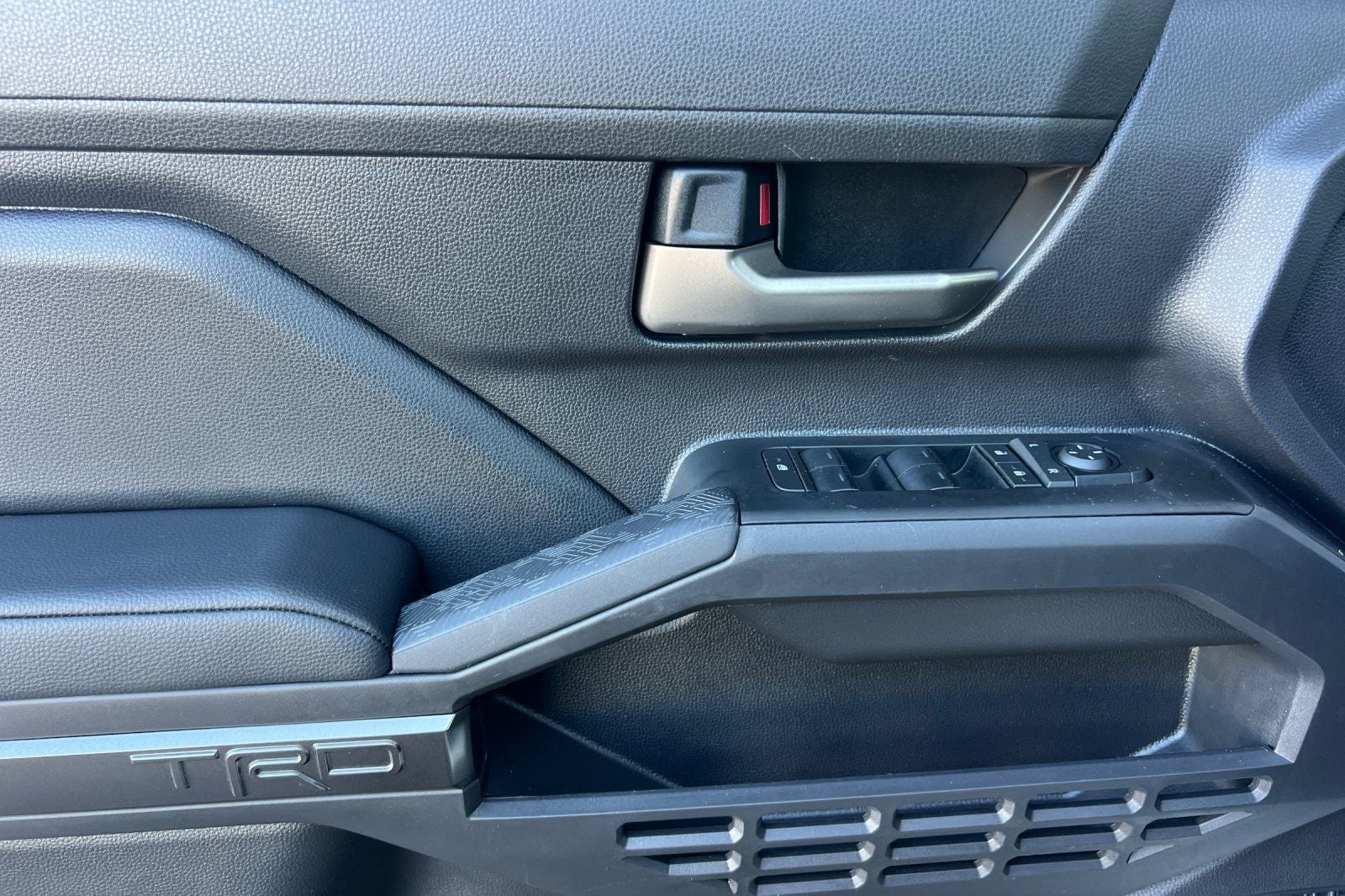 2025 Toyota Tacoma Hybrid TRD Off Road