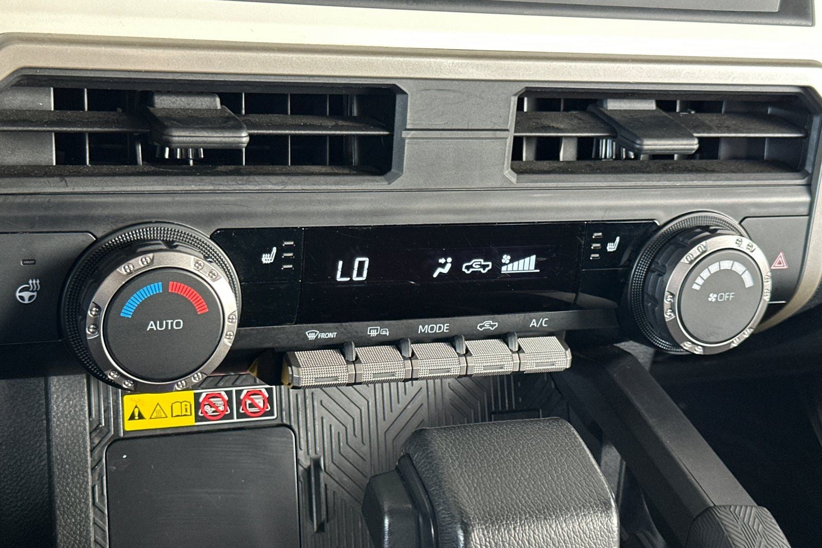 2024 Toyota Tacoma Hybrid TRD Sport