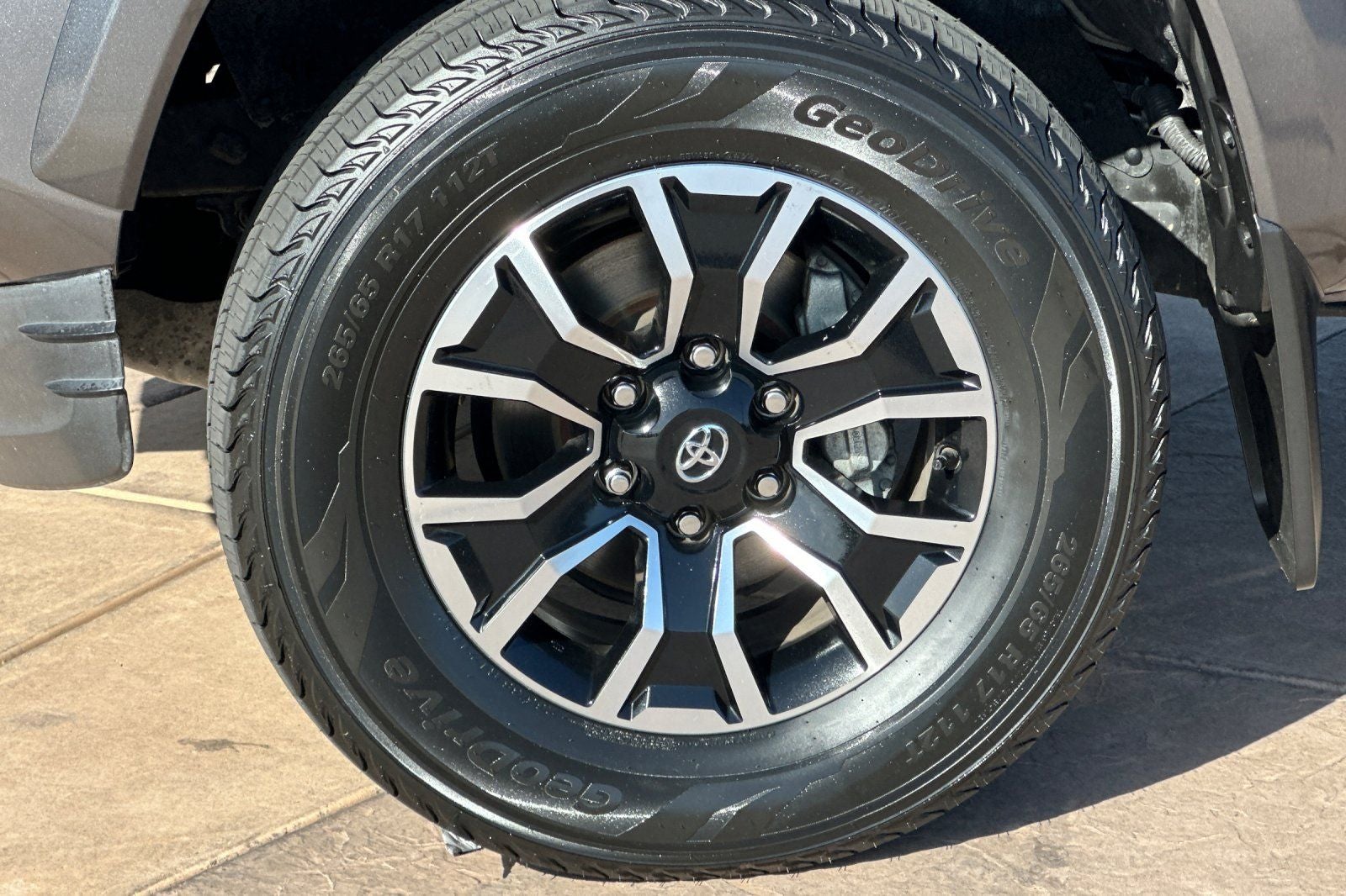 2022 Toyota Tacoma TRD Sport V6
