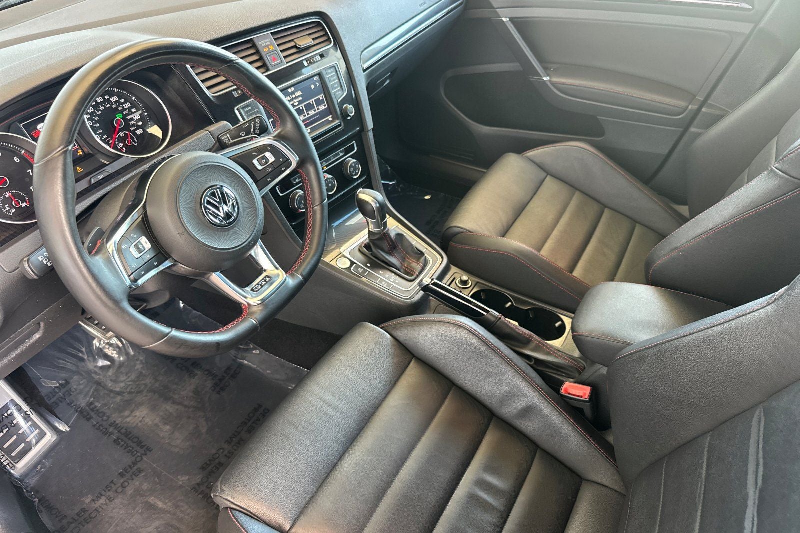 2017 Volkswagen Golf GTI SE