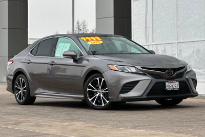 2018 Toyota Camry SE