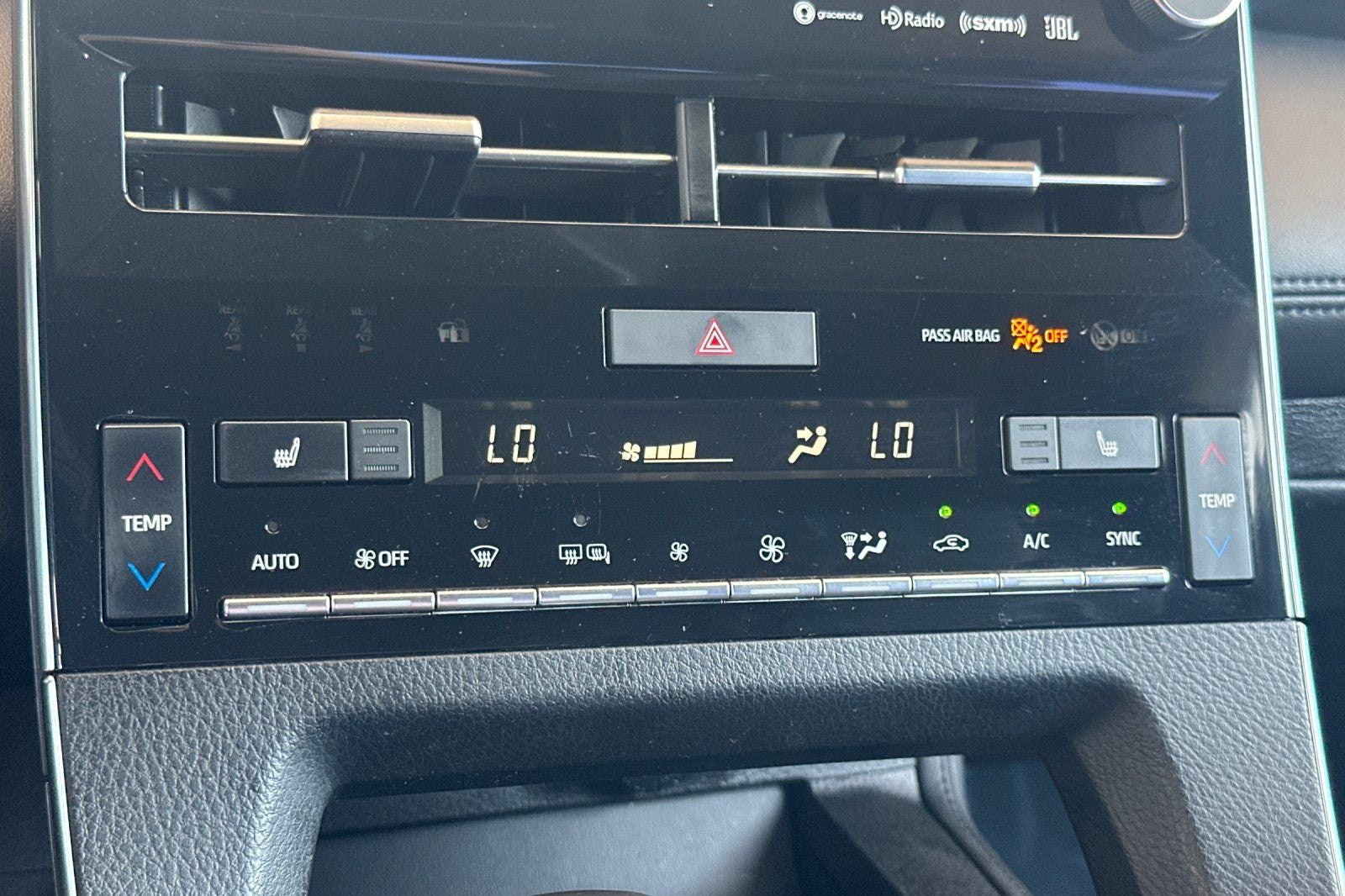 2019 Toyota Avalon Hybrid XSE