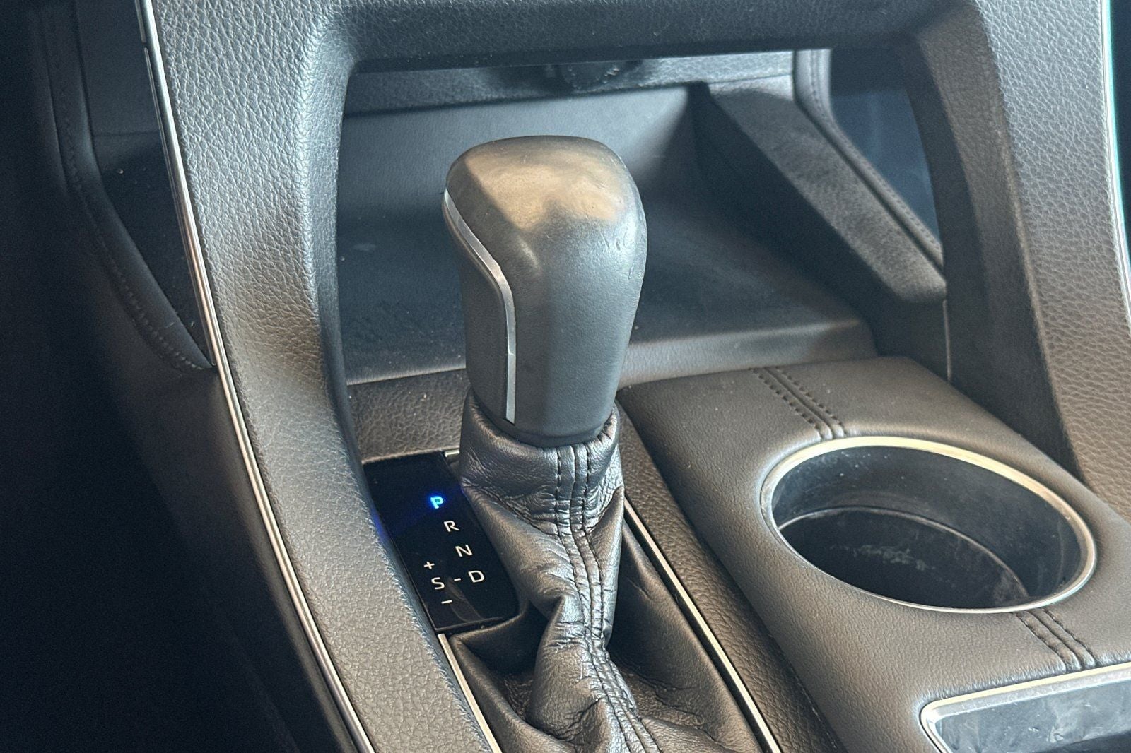 2019 Toyota Avalon Hybrid XSE