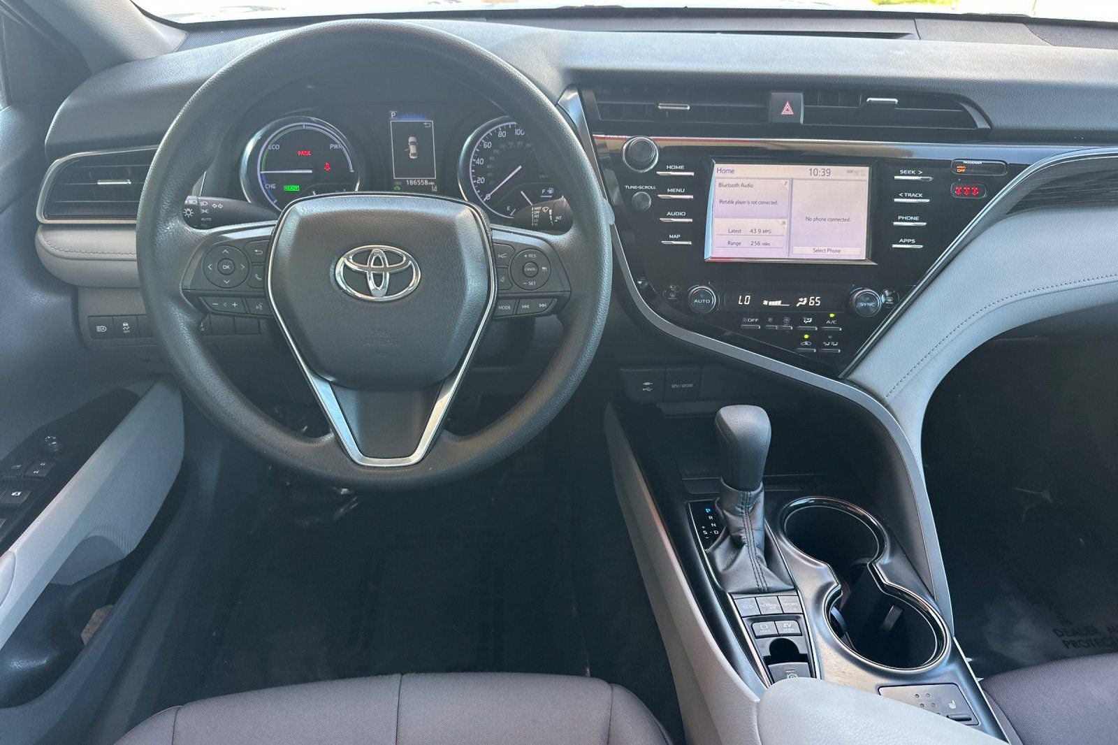 2019 Toyota Camry Hybrid LE