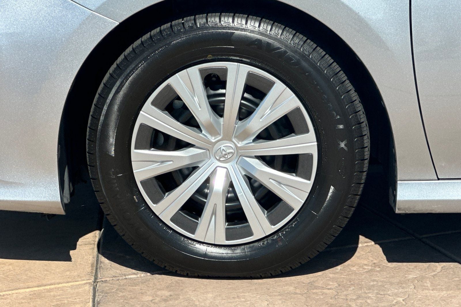 2019 Toyota Camry Hybrid LE