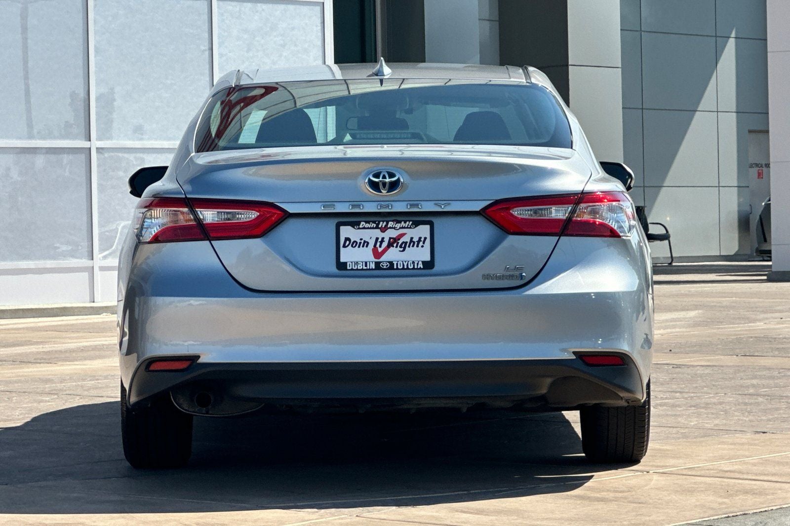 2019 Toyota Camry Hybrid LE