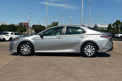 2019 Toyota Camry Hybrid LE