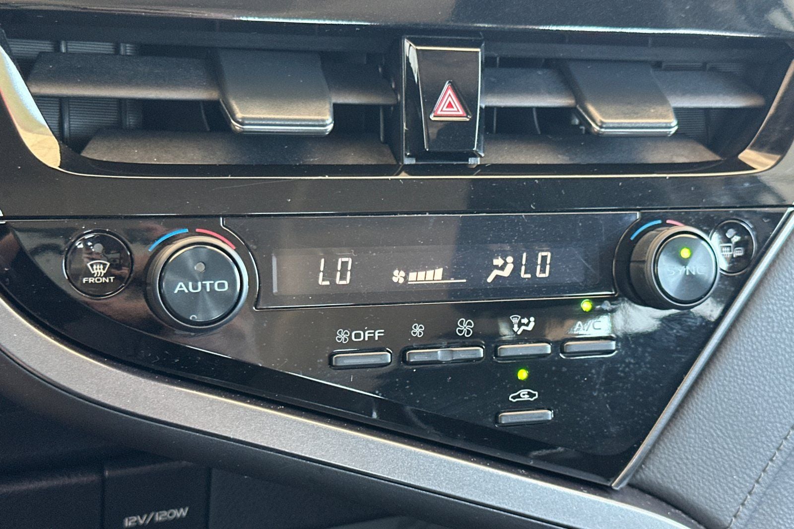 2023 Toyota Camry Hybrid LE