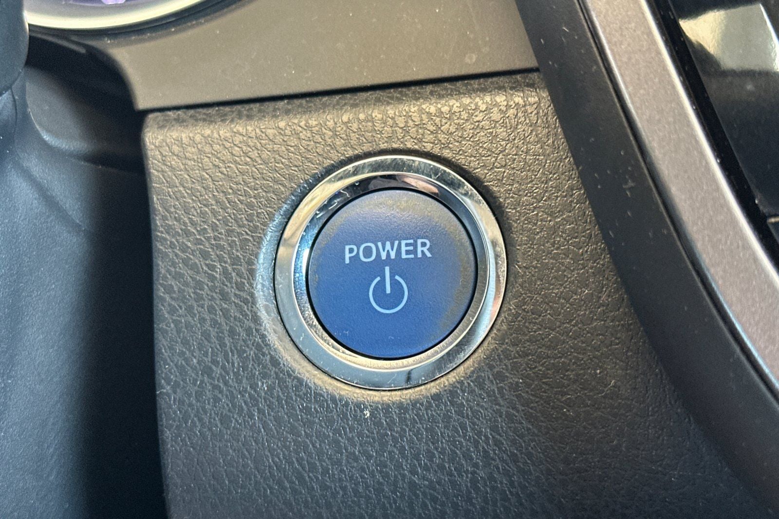 2023 Toyota Camry Hybrid LE