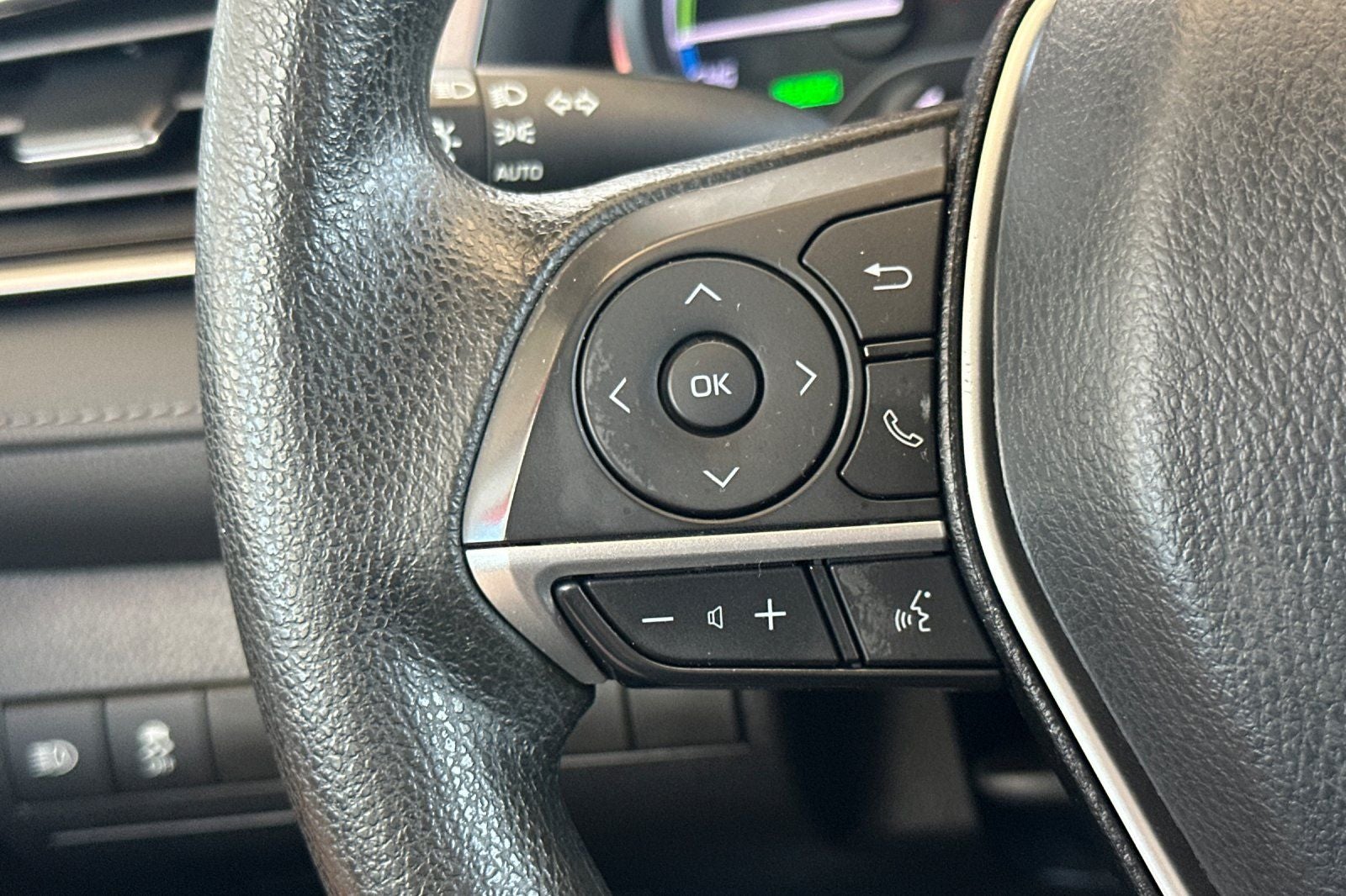 2023 Toyota Camry Hybrid LE