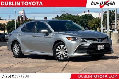 2022 Toyota Camry Hybrid LE
