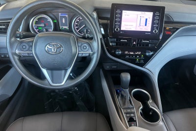 2022 Toyota Camry Hybrid LE