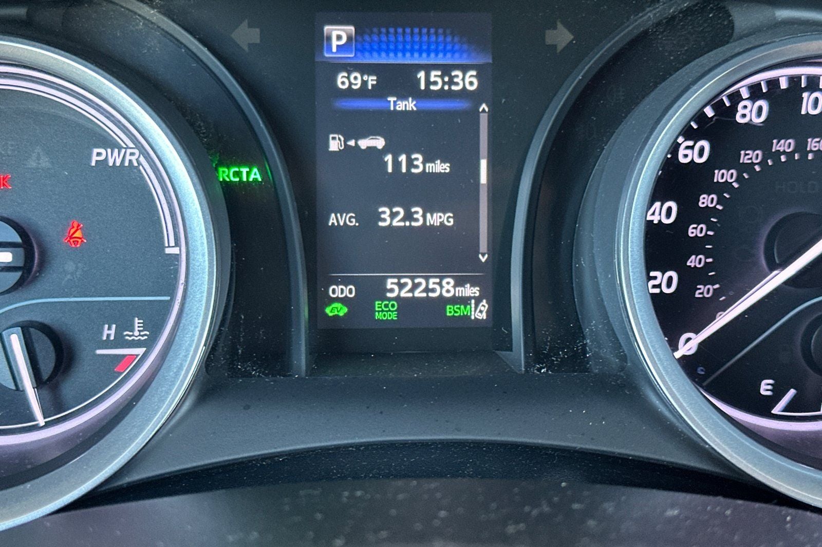 2022 Toyota Camry Hybrid LE