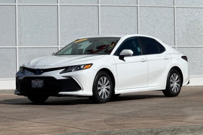 2022 Toyota Camry Hybrid LE