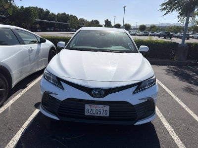 2022 Toyota Camry Hybrid LE