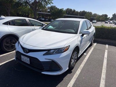 2022 Toyota Camry Hybrid LE