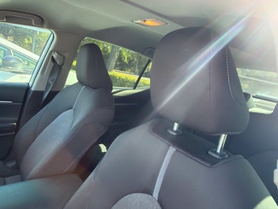 2022 Toyota Camry Hybrid LE