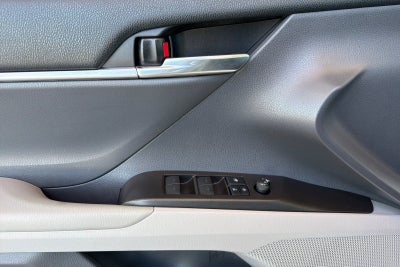 2021 Toyota Camry Hybrid LE