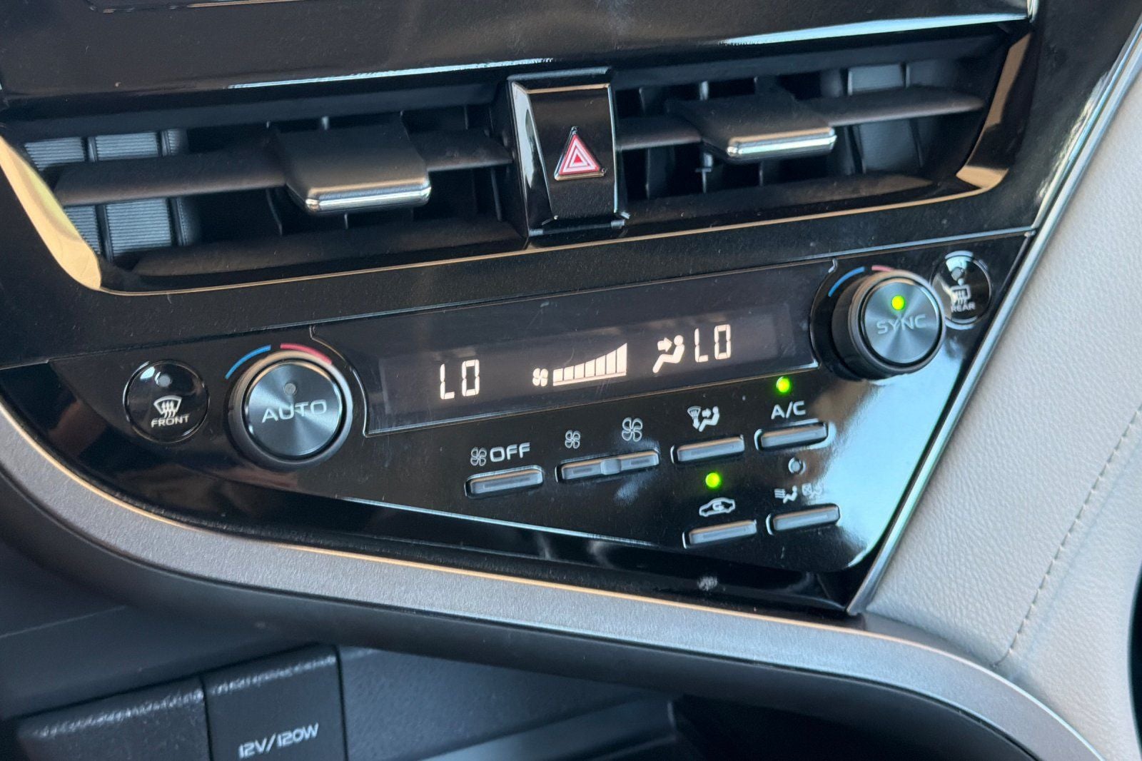 2021 Toyota Camry Hybrid LE